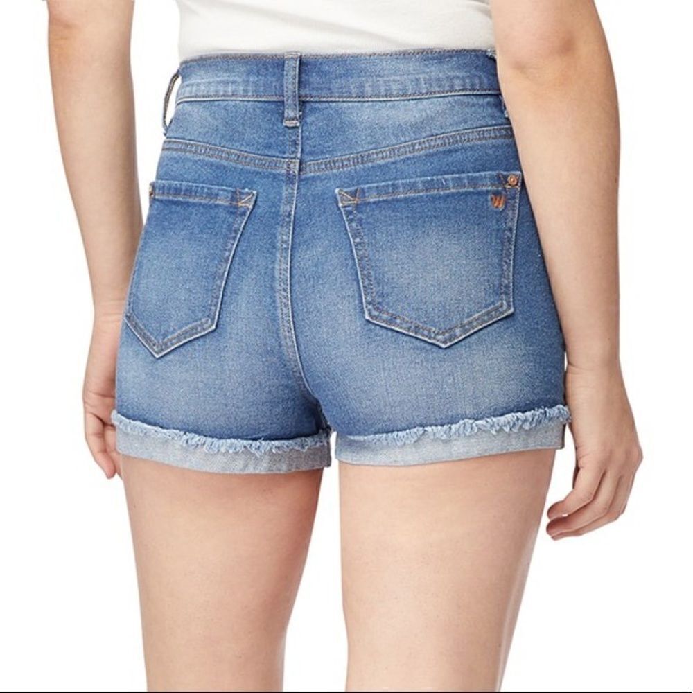 Wallflower Stellar High Rise Shorts - Picture 3 of 11